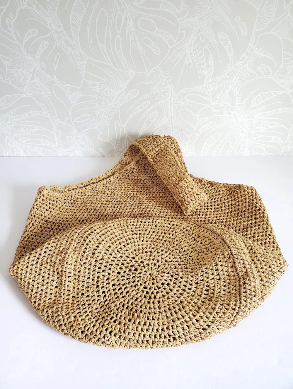 Helen Kaminski Raffia Crochet Sac Hobo Shoulder Bag Natural Beige Tan